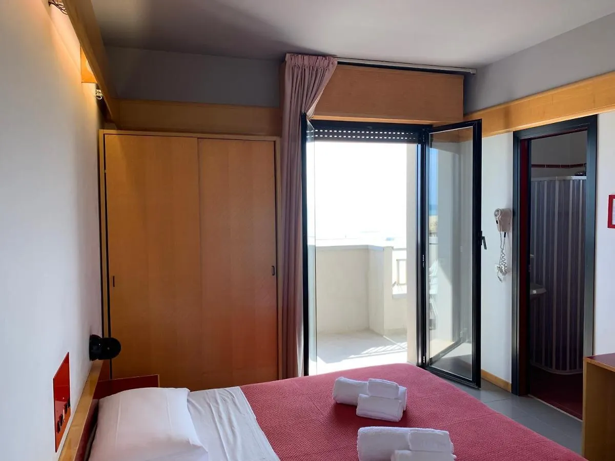 Hotel Giglio Римини